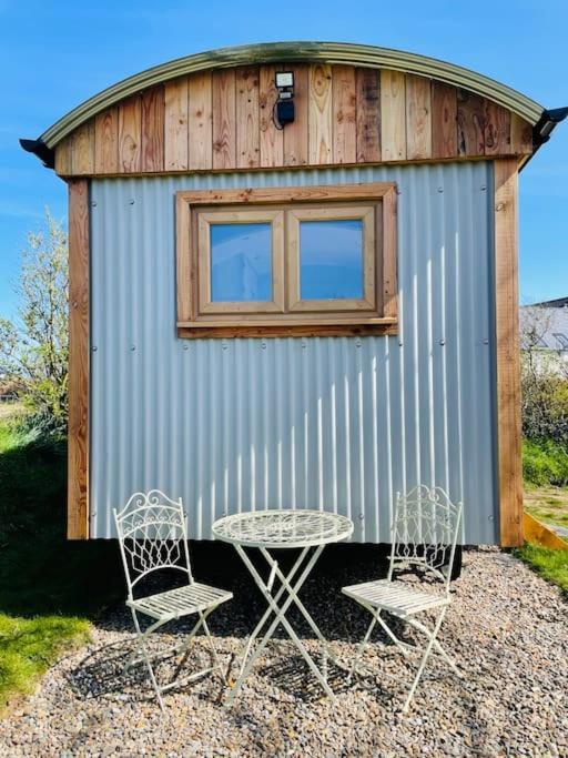 Goodwick The Hut@Trefechan Wen - Coastal Coziness! מראה חיצוני תמונה